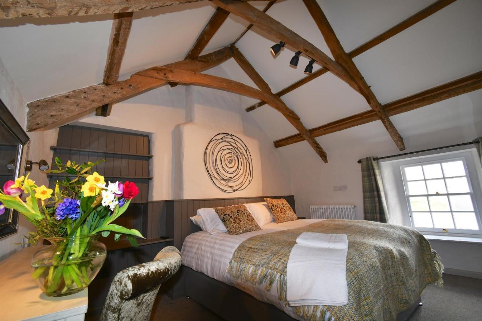 Carew Inn Екстер'єр фото